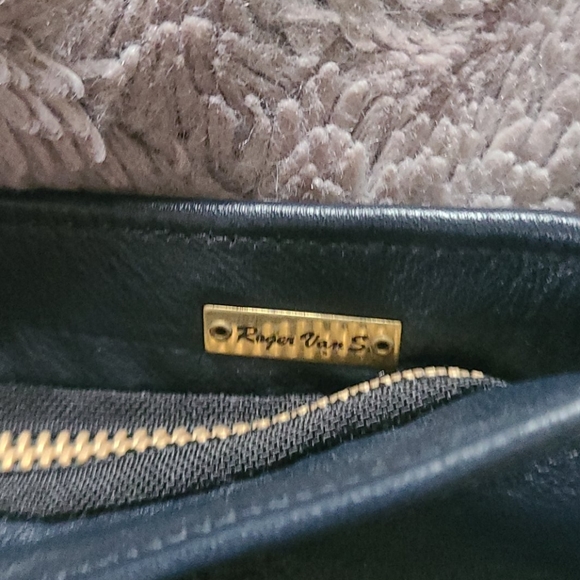 Roger Van S Clutch - Picture 3 of 4